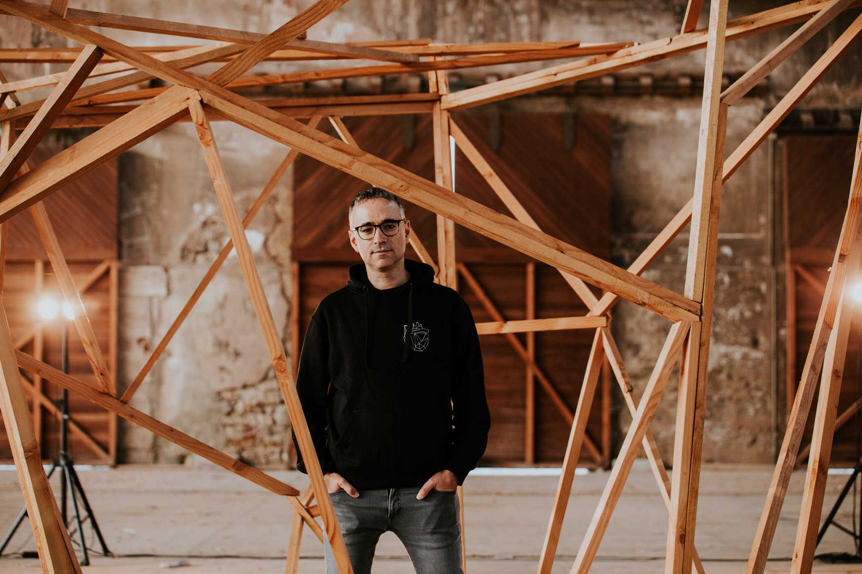 Xavi Sarrià encabeza la 'Nit de la música en valencià' con su primer trabajo en solitario
