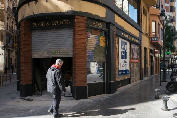 Patatas bravas y nachos: Paños Mallent se transforma en Bear Club