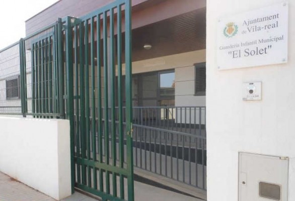 Vila-real sondea ceder a la Generalitat la gestión de la escuela El Solet tras medio siglo como municipal