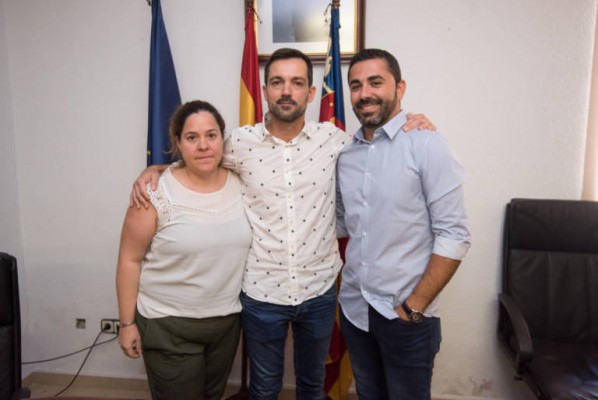El Bloc confirma la expulsión de sus concejales de Benitatxell por pactar con un 'tránsfuga'