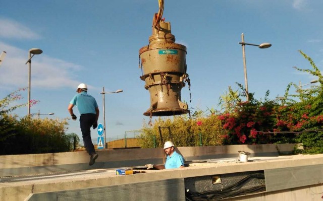 Almassora licita el mantenimiento de las bombas de la playa por 35.000 euros anuales
