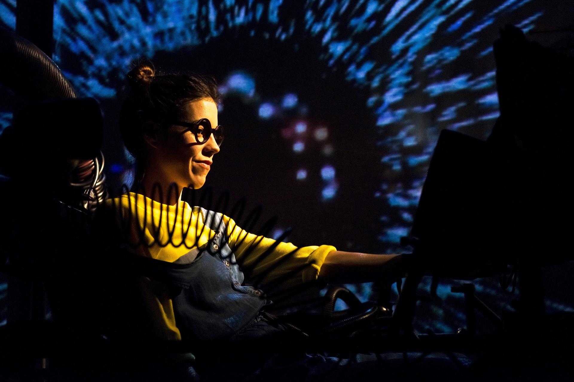 El Escalante viaja al futuro con  'Anna i la màquina del temps'