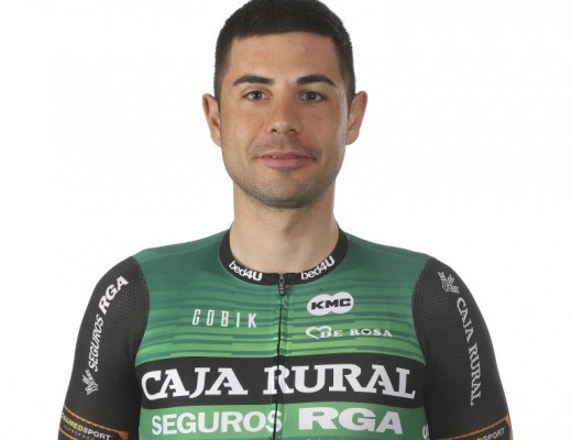 Sebastián Mora compite desde este miércoles con los mejores del pelotón en la Volta a la Comunitat