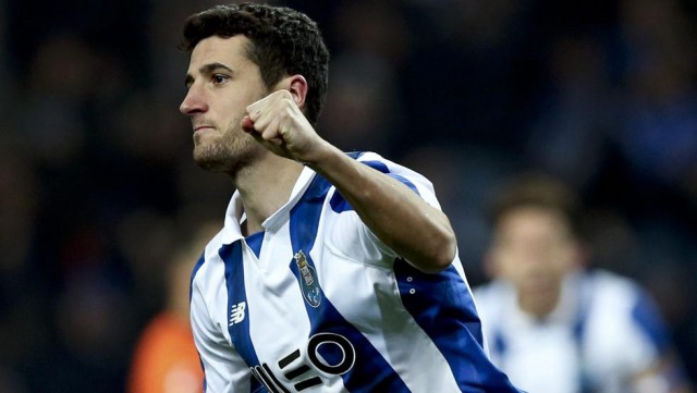 La renovación de Marcano, capitán del Oporto, foco mediático en Portugal