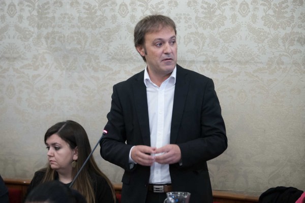 Compromís insta al PP a solucionar la demora en el pago de ayudas a entidades sociales