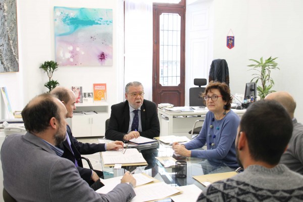La regulación del 'sharing' en València, a la espera de Grezzi y Galiana