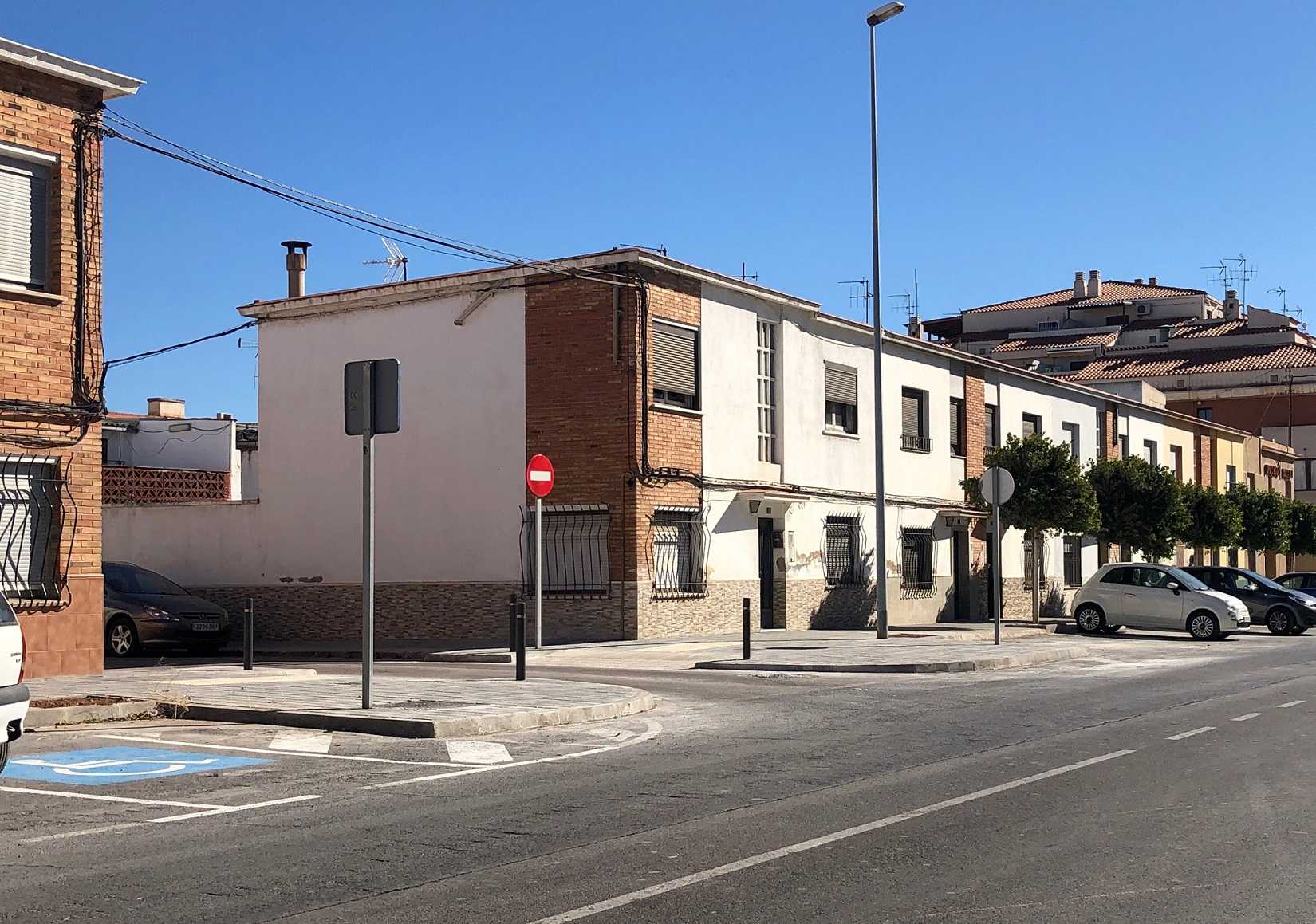 Almassora elimina las barreras arquitectónicas del barrio Pío XII 