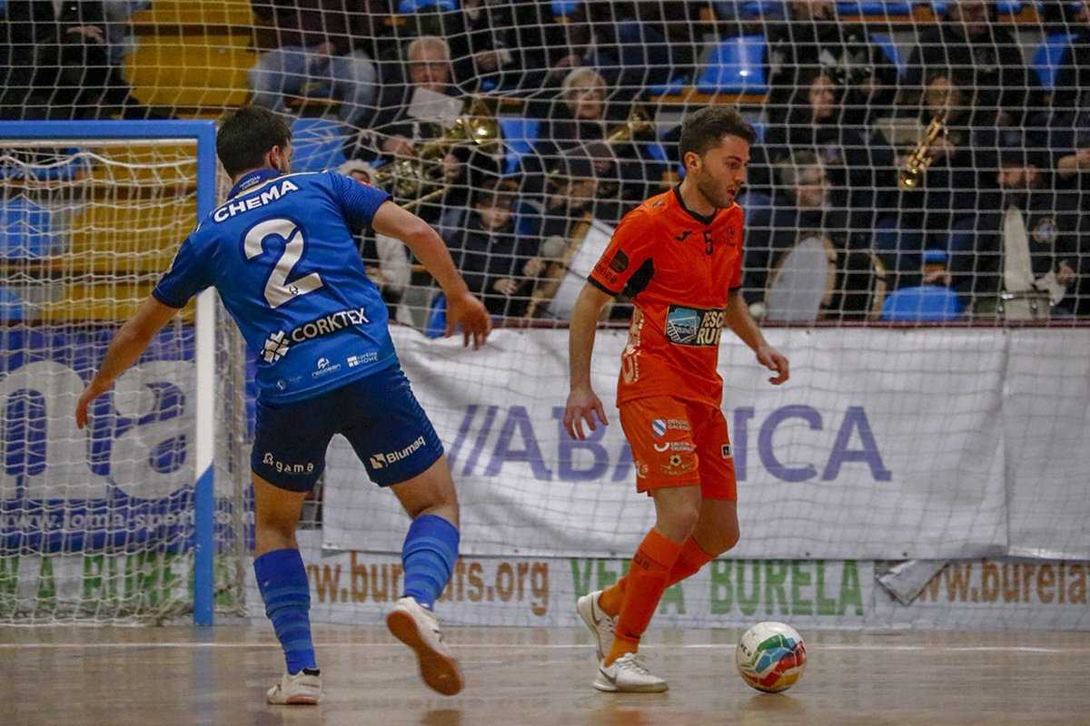 El Bisontes profana la cancha del líder (0-4)