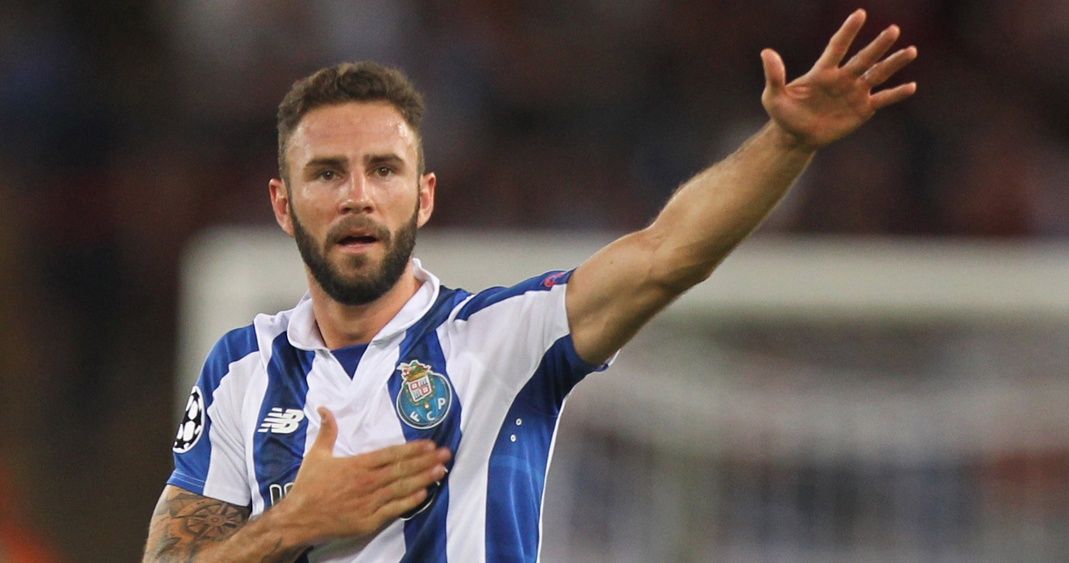 El 'exgroguet' Miguel Layún llega a México ilusionado por jugar con el Monterrey