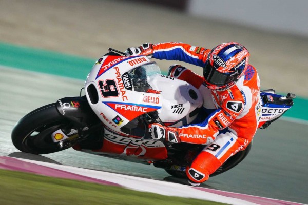 Petrucci se pone al frente