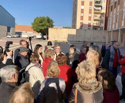 Galí explica a los vecinos que el derribo del Grupo B promoverá VPO en otros puntos de la ciudad