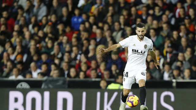 Gayà es baja contra el Barça por unas molestias en los isquiotibiales