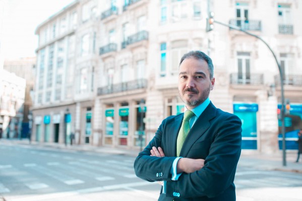 Javier Gómez: «El cliente ya no es 100% dependiente de una entidad»