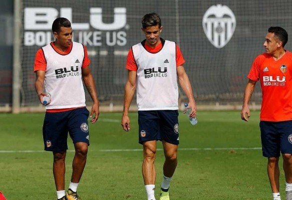 A vueltas con los centrales