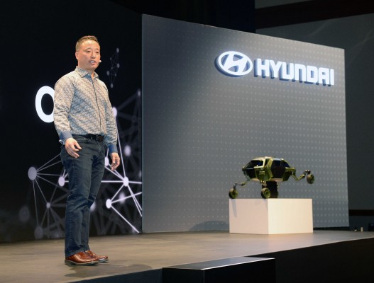 Hyundai Motor Group y WayRay dan a conocer la Tecnología visual de próxima generación en CES 2019