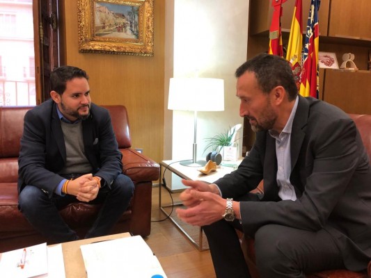 El alcalde de Elche se reúne con la oposición para 