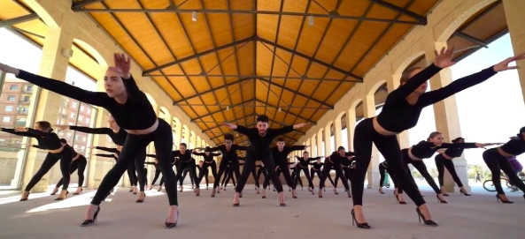 El primer espectáculo de danza urbana en tacones se estrena en la Sala Russafa