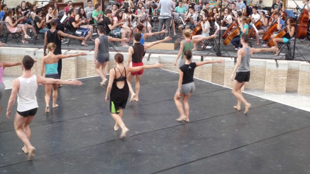 'La consagración de la primavera' busca jóvenes para su representación en València