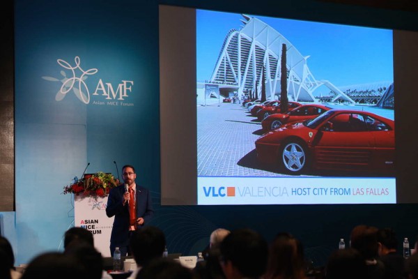 Turismo València promociona las Fallas en una de las cumbres de turismo más importantes de Asia 
