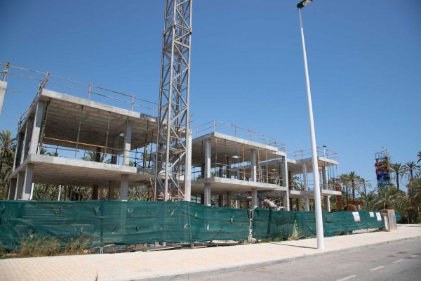 El ladrillo sigue creciendo en Elche: en 2018 se concedieron 326 licencias de vivienda nueva