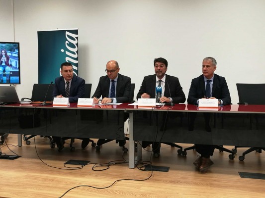 Telefónica lleva a la Universidad de Alicante su centro de innovación tecnológica