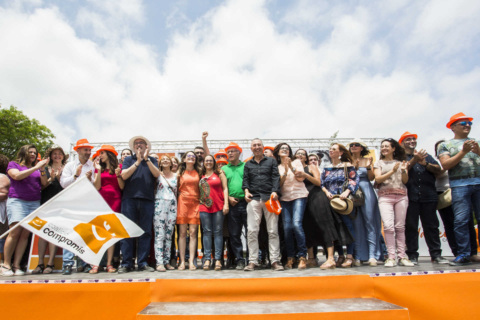 Los principales referentes de Compromís en un mitin. Foto: EVA MÁÑEZ - 