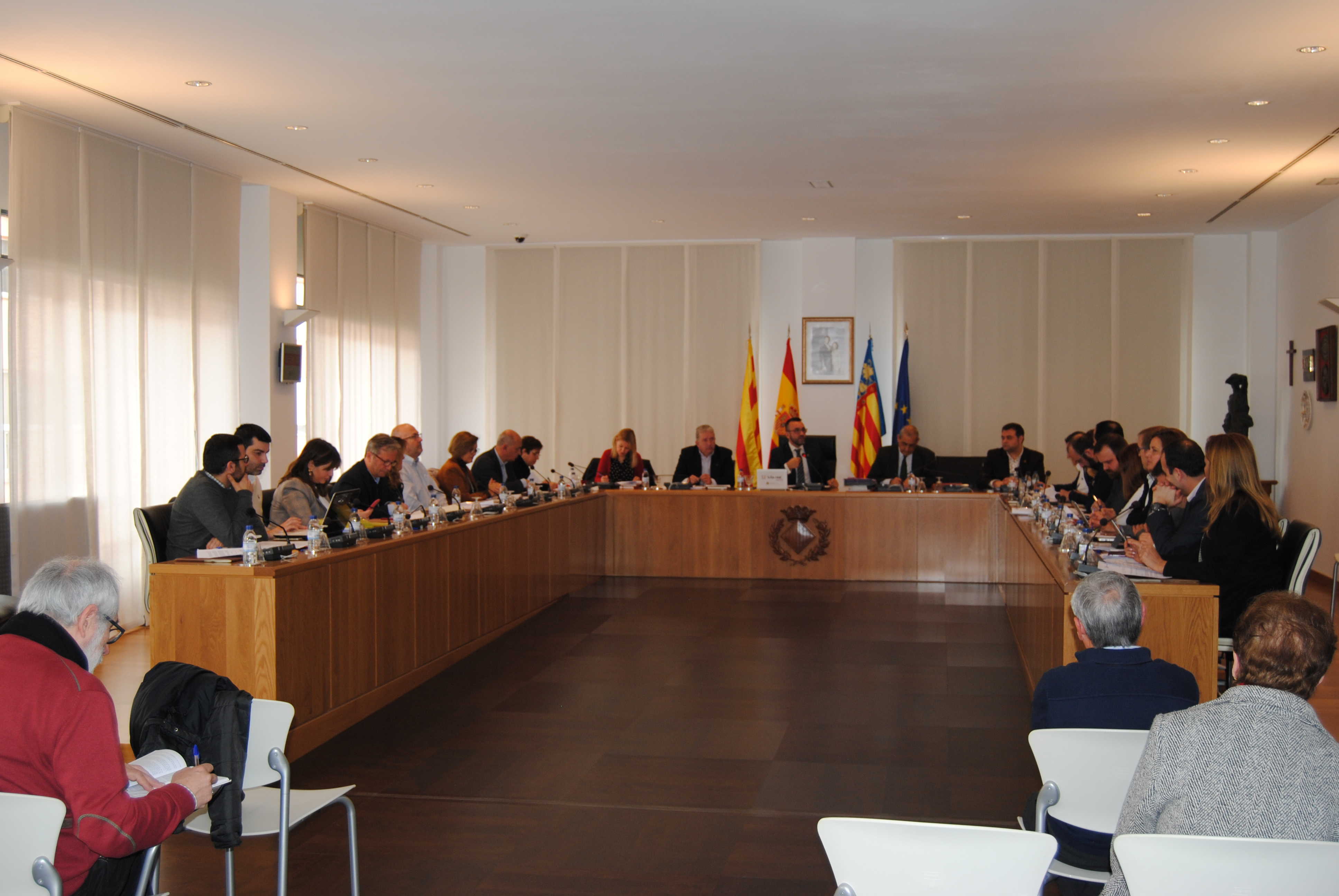Vila-real aprueba por consenso crear la comisión que buscará la convivencia de vecinos y peñas