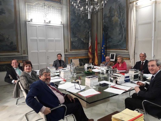 El CJC rechaza incorporar el acuerdo Estado-Generalitat a la Ley de horarios comerciales