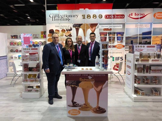 El dueño de turrones 'El Lobo' diversifica su gama de productos con snacks saludables y cremas