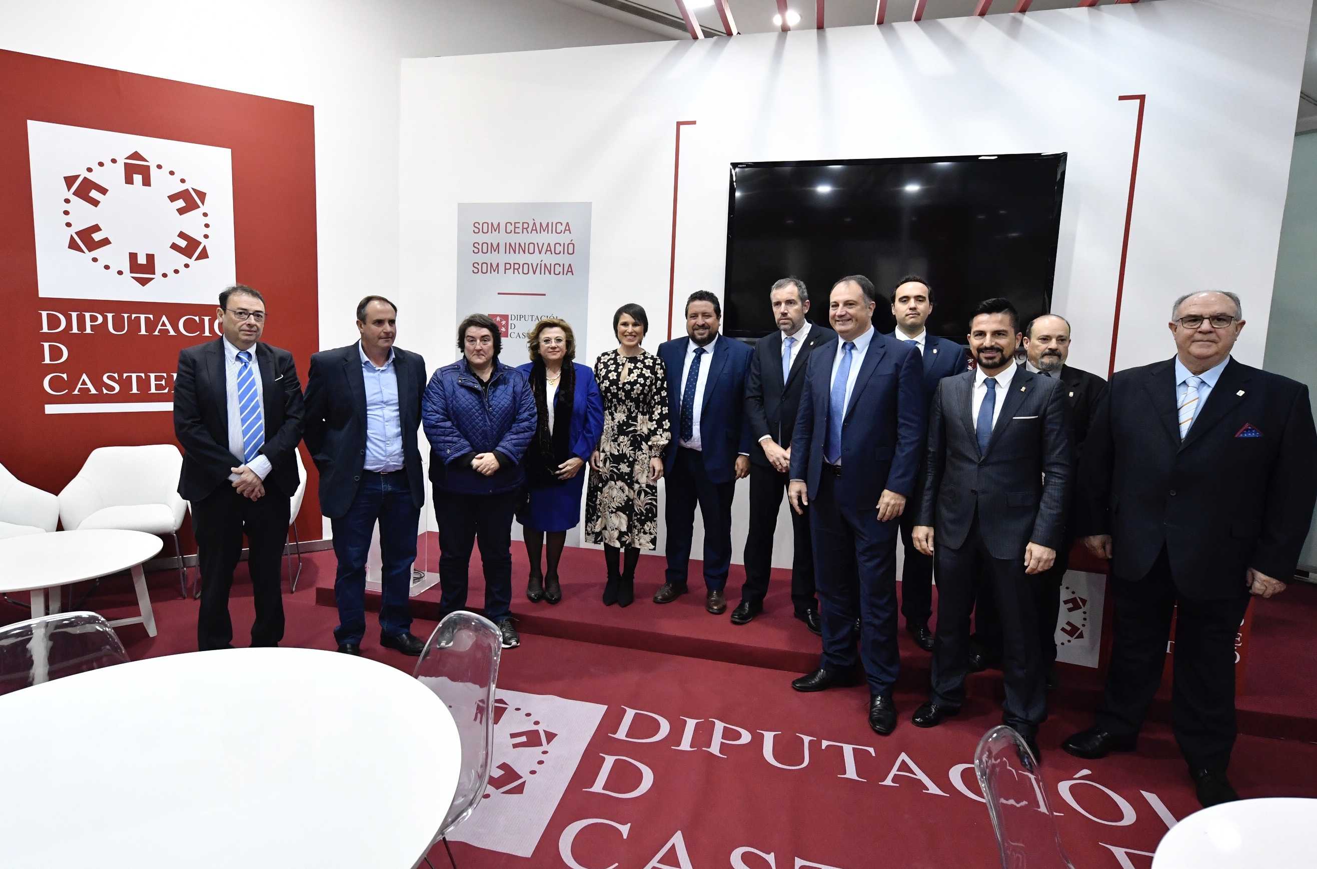  La Diputación lidera el apoyo institucional de la provincia a la industria cerámica en Cevisama