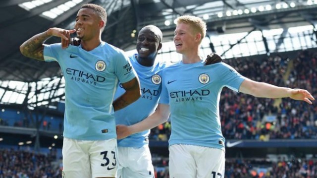 El Manchester City presenta sus credenciales con una goleada sobre el Liverpool