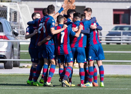 Eneko le da al Atlético Levante la primera victoria del año