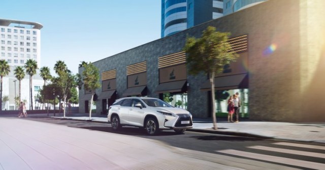 Lexus RX 450h L Luxury: El ECO de siete asientos
