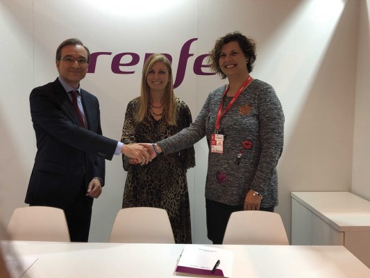 Marco sella una alianza con Renfe para atraer más turistas durante la Magdalena y 'Escala a Castelló'