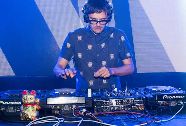 El SanSan remata su cartel con Ochoymedio Djs, Señoras Qué, Ville Rowland y una artista 