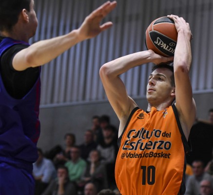El equipo EBA de Valencia Basket estrena en Benidorm la Fase Clasificatoria 