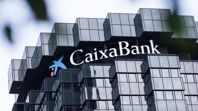 CaixaBank amplía su red de oficinas fuera de España con la llegada a Argelia