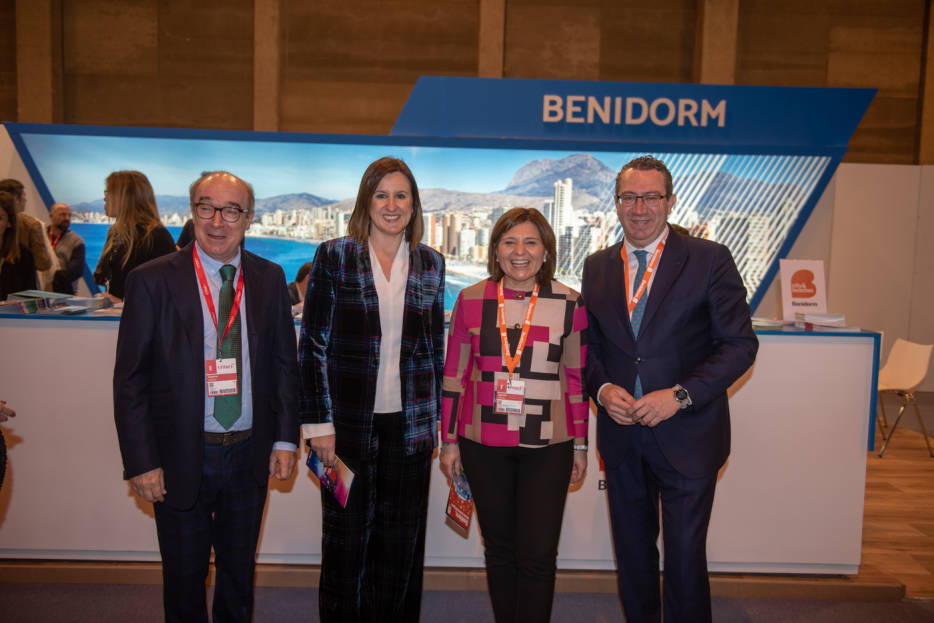 Bonig promete no pedir la compatibilidad urbanística a las viviendas turísticas y Hosbec se opone