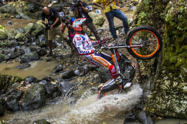 Toni Bou se proclama campeón del mundo en la República Checa


