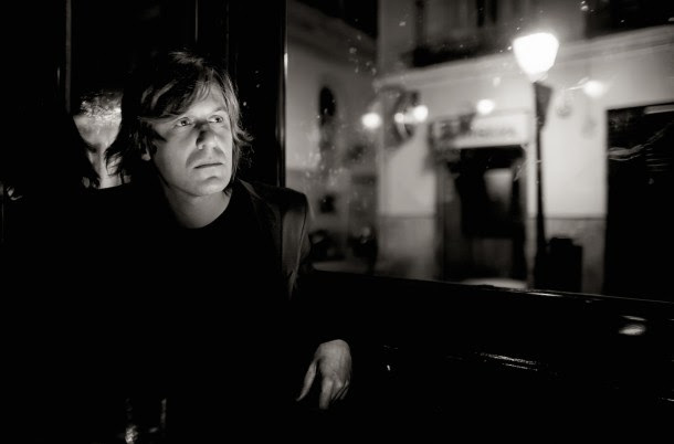 Nacho Vegas lleva a la Sala Moon su gira 'Violética'