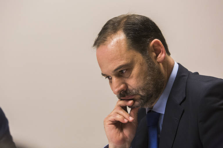 Todos los partidos critican el decreto de Vivienda, que califican como insuficiente o vago