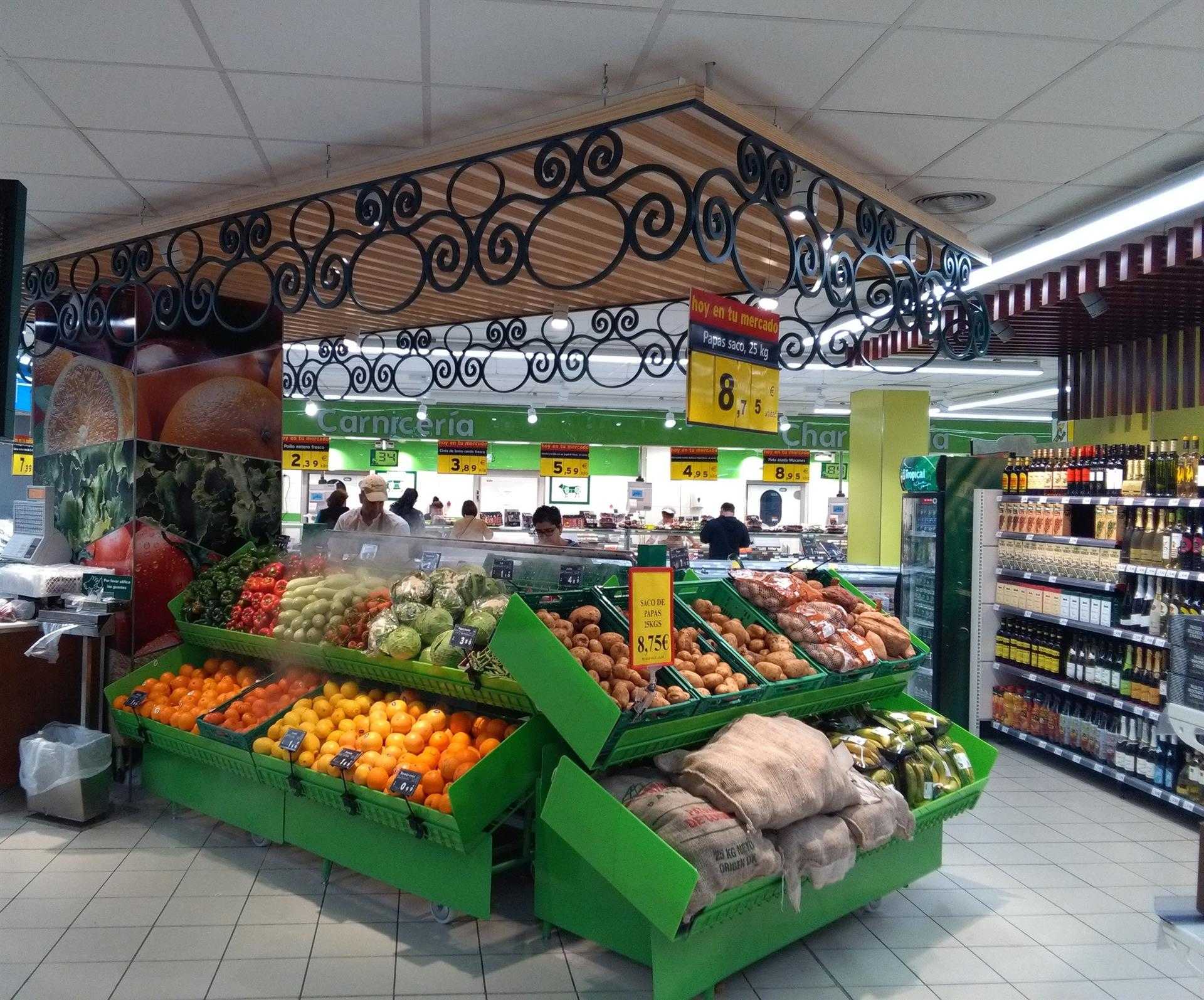 El pollo, el pescado y las verduras de temporada regresan a la cesta de la compra en la cuesta de enero