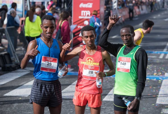 La organización de la Media Maratón de Santa Pola atribuye a un error de los atletas etíopes su descalificación