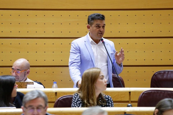 Mulet recuerda que todos, excepto Compromís, ratificaron en el Senado el acuerdo con Sudáfrica