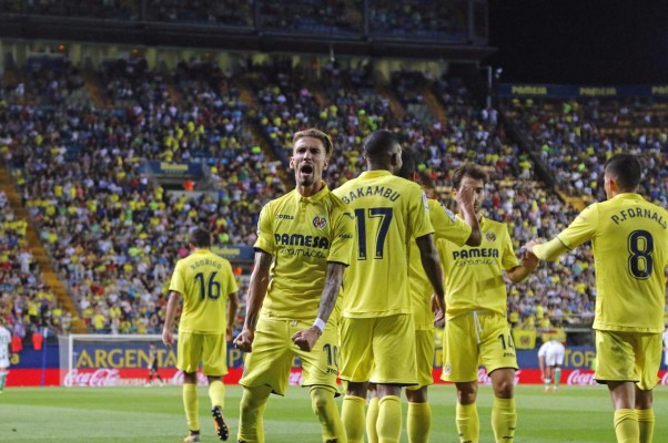 El Villarreal fue a más y remontó ante un Betis flojo en defensa