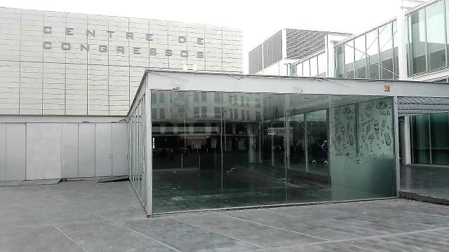 La cafetería del Centro de Congresos 'Ciutat
d’Elx' lleva cerrada cuatro meses y la licitación parada