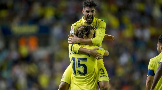El Villarreal remontó ante su afición casi un año después