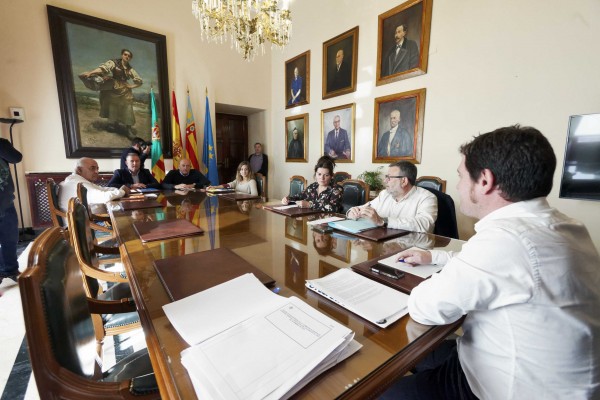 El Ayuntamiento estudia encargar la revisión del código ético a la cátedra que dirige Lafuente