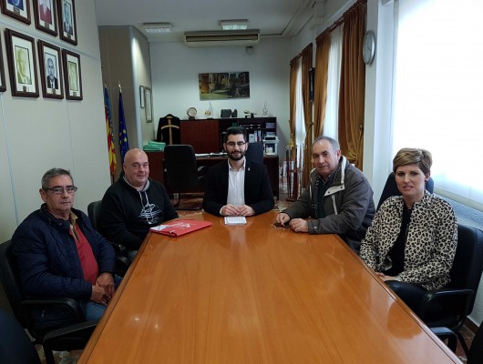 El Ayuntamiento de l’Alcora amplía su colaboración con la associació de paranyers Apaval