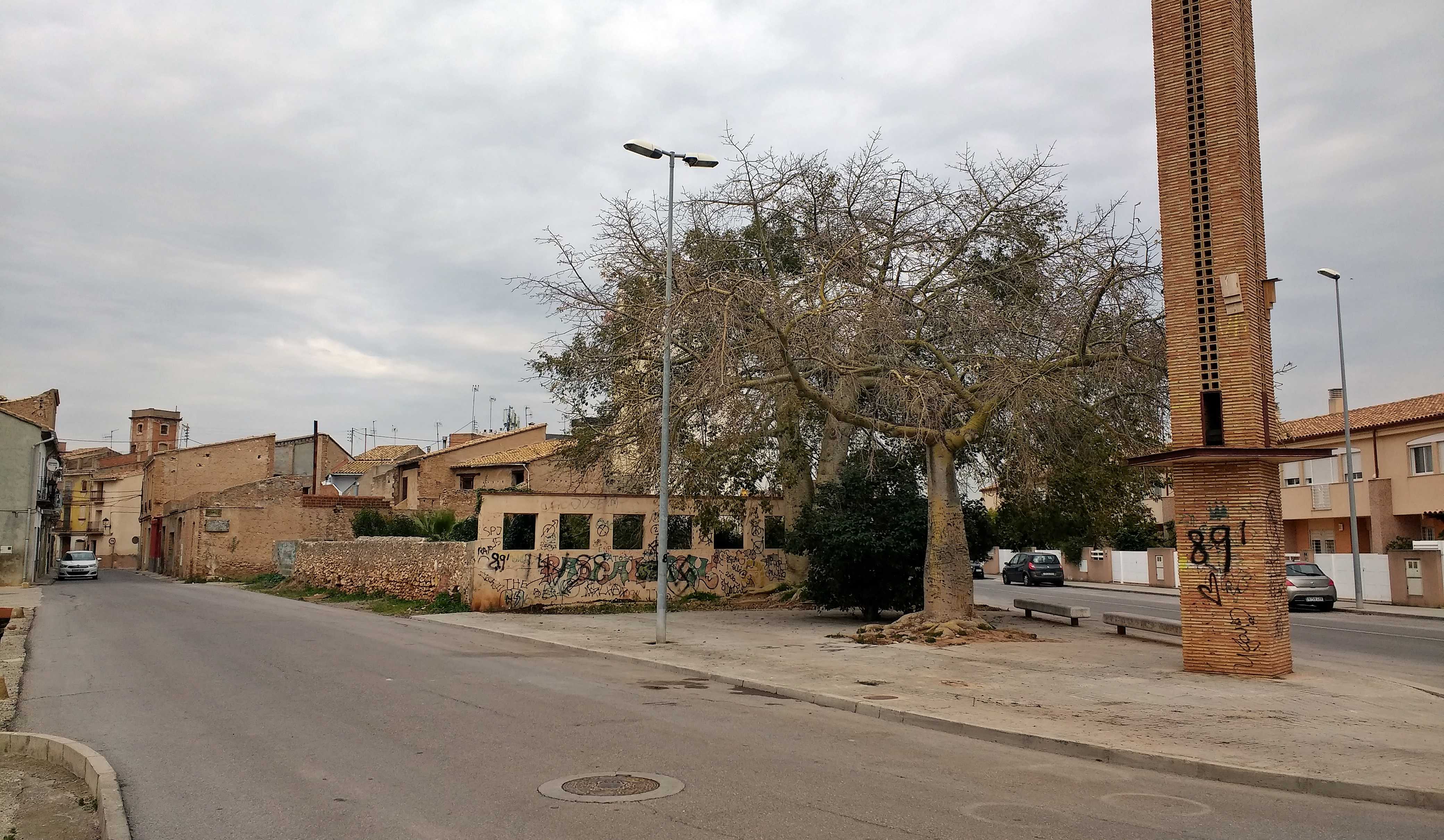 Almassora aplicará cerámica urbana para frenar la degradación del acceso desde Burriana y el Millars